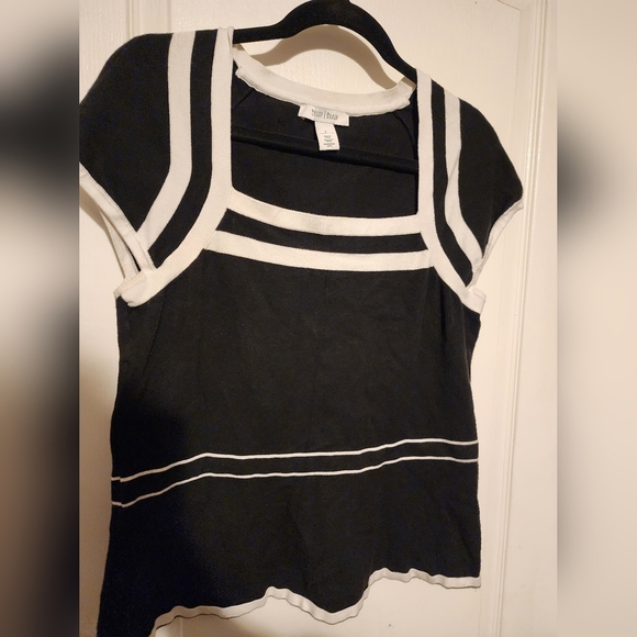 White And Black White House Black Market  Top Size L - Picture 2 of 5